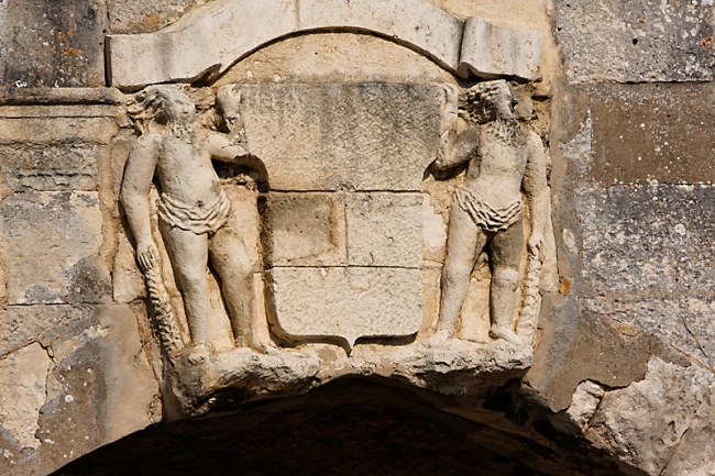 Chateau du Champ de Bataille-023